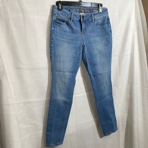 NWOT Ultimate skinny jeans